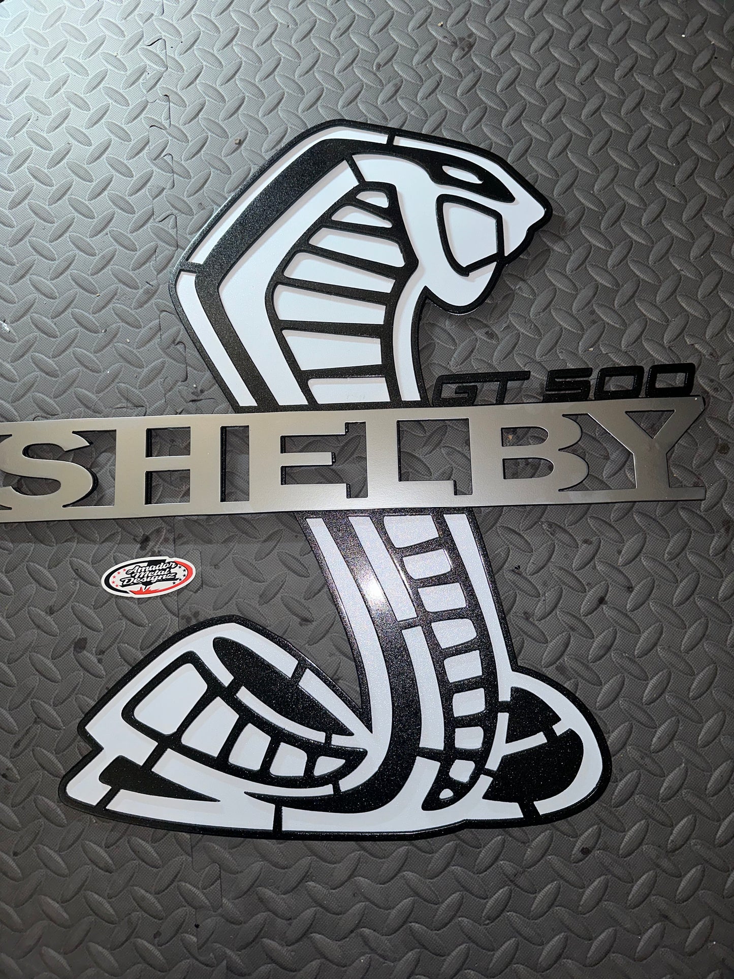 WHITE SHELBY HOOD PROP